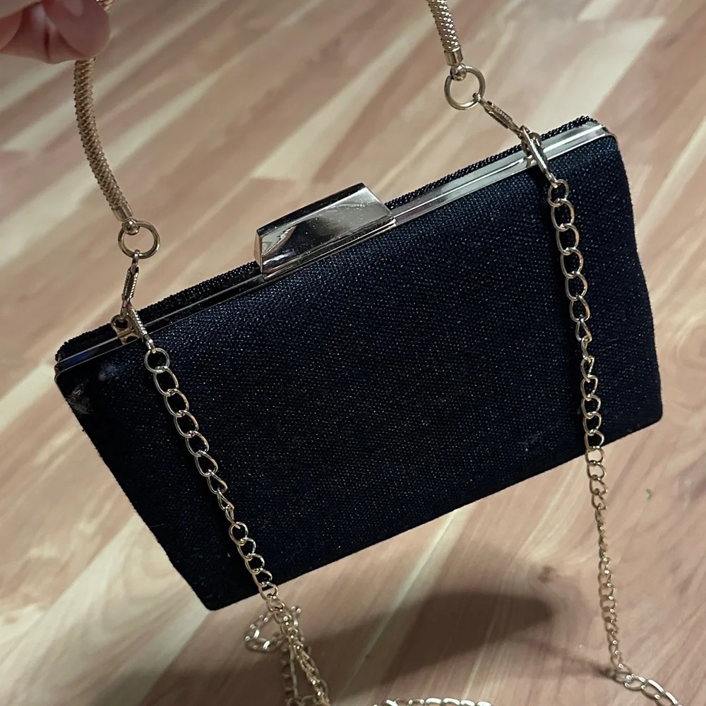 Seashell Crafts Clutch Bag - Picture 6 of 7